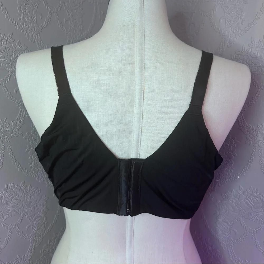 Elegant Black Women's Bra Torrid 42H black bra great condition